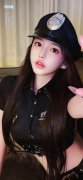 <b>欧美金发美美人大和黑人</b>